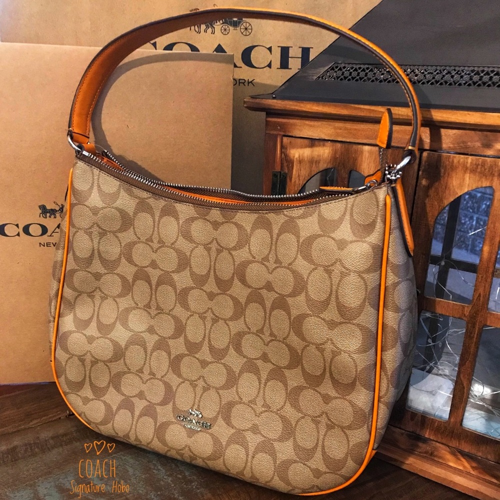 Coach Signature Shoulder Bag